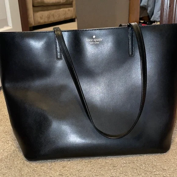 Kate spade tote - Picture 1 of 3